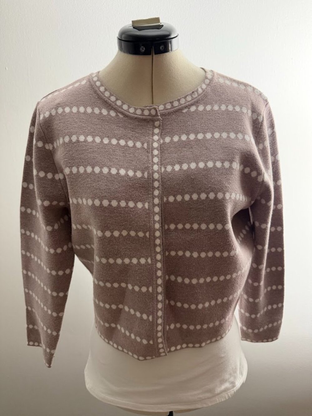 Sioni women's soft white and beige polka-dot cardigan, size S